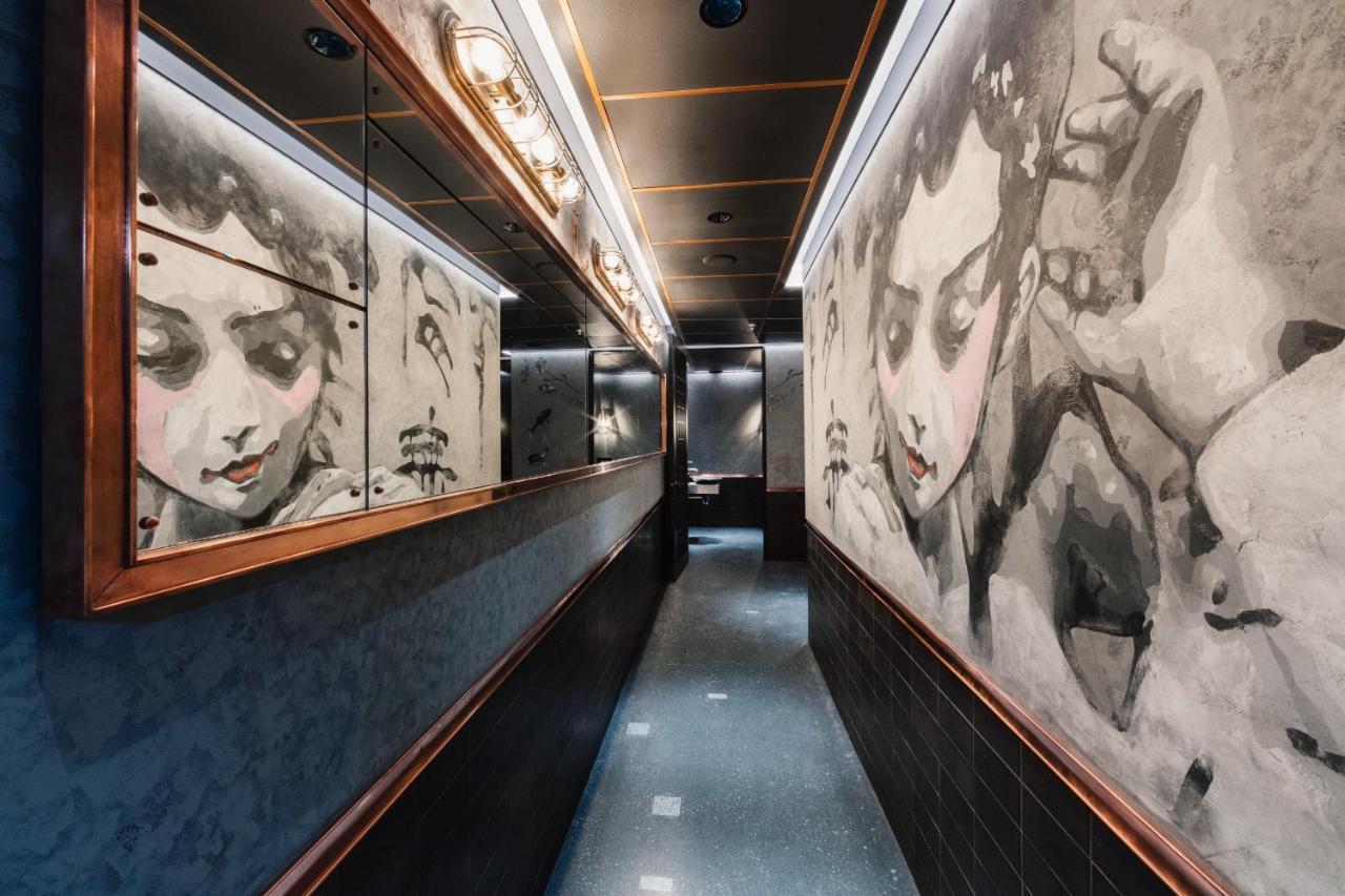 Hotel Paradox Vancouver 4*